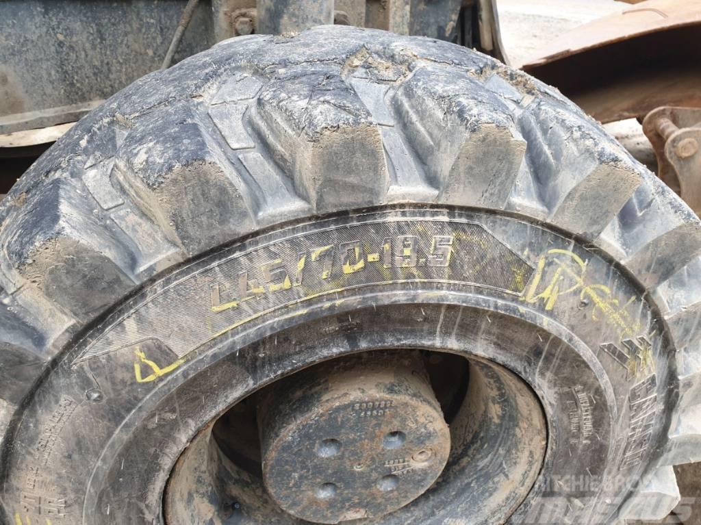 Komatsu PW180-7 Pelle sur pneus