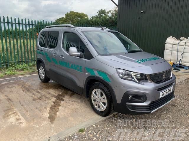 Peugeot Rifter WAV Ambulance