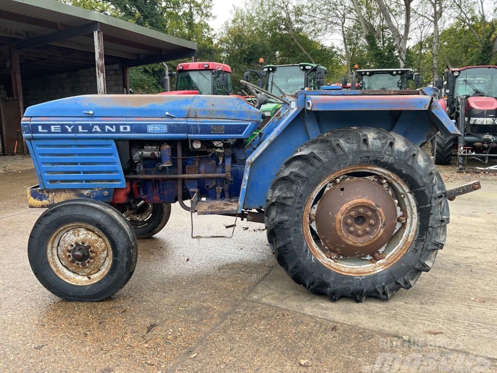 Leyland 253 Tracteur