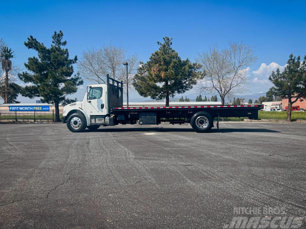 Freightliner Business Class M2 106 Camion plateau