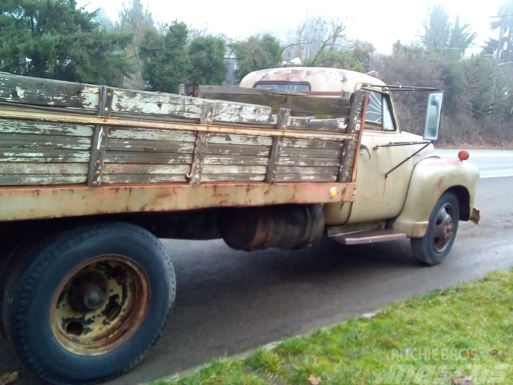 Chevrolet 3800 FLAT BED Camion plateau