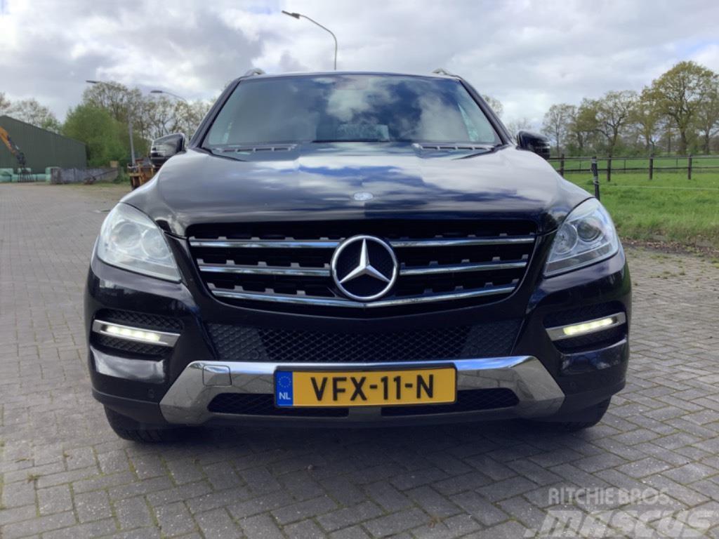 Mercedes-Benz ML 350 Véhicules Cross-Country