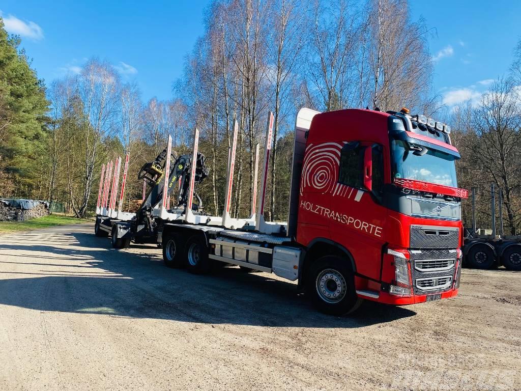 Volvo FH 13 540 6X4 z dźwigiem do przewozu drewna Camion grumier