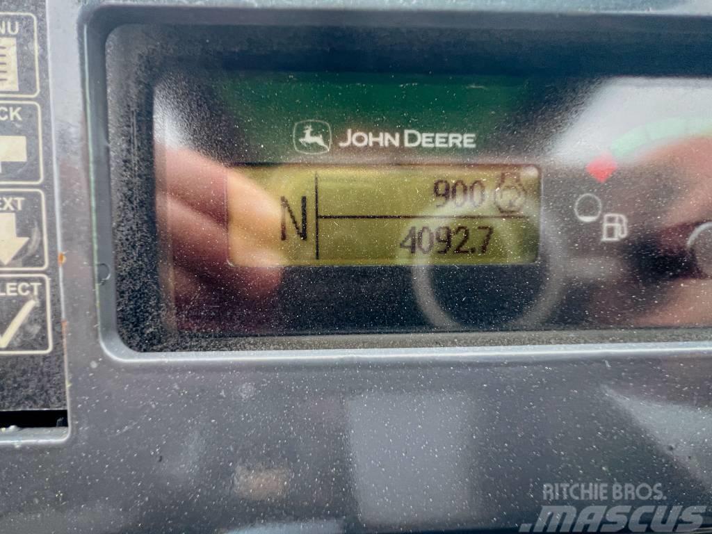 John Deere 210L EP Chargeuse sur pneus