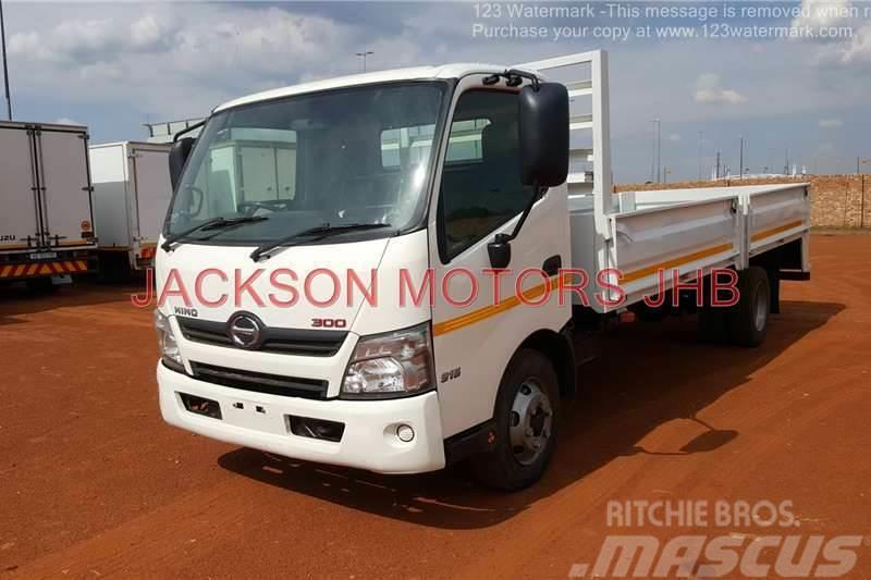 Hino 300, 915, FITTED WITH DROPSIDE BODY Autre camion