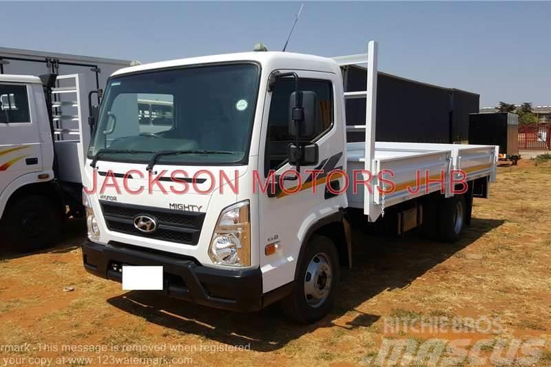Hyundai MIGHTY EX8, WITH 4.900 METRE DROPSIDE BODY Autre camion