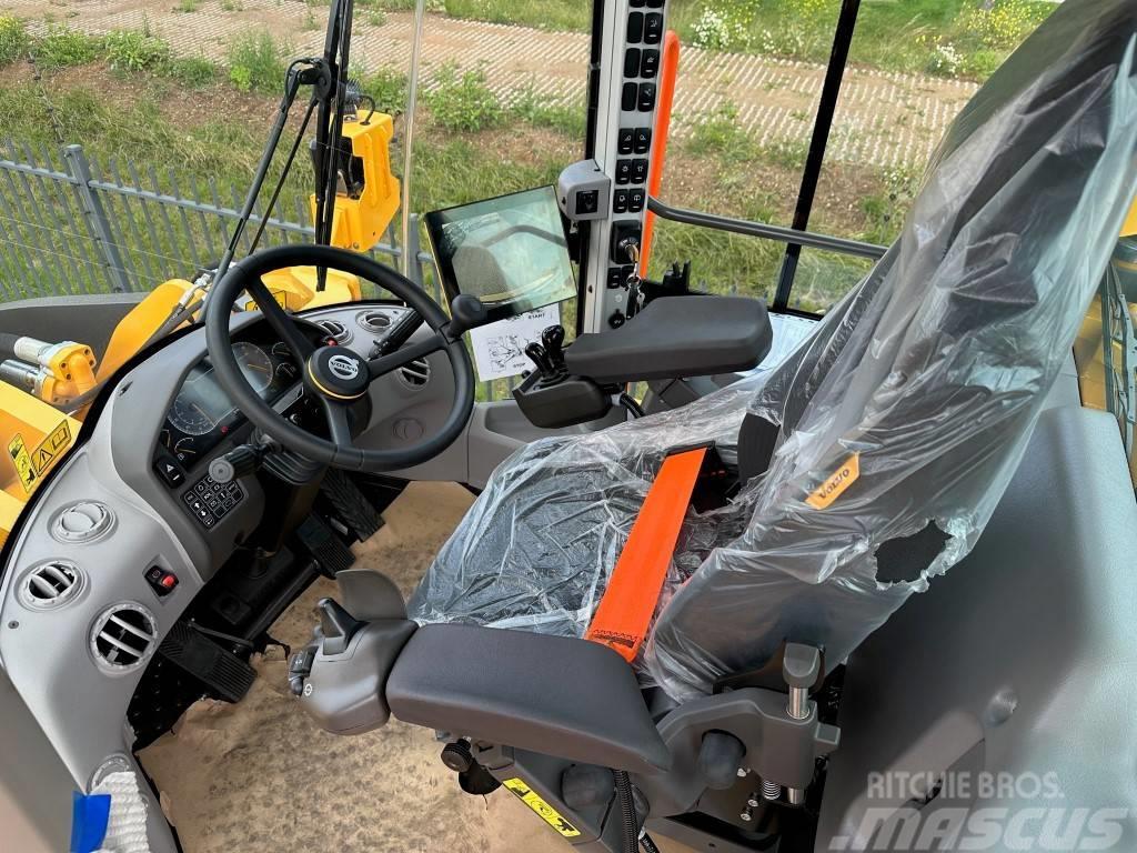 Volvo L350H.02 from 2023 with factory CE Chargeuse sur pneus