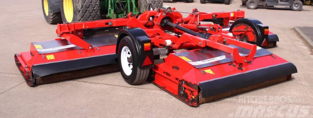 Trimax S4 493 Trailed rotary mower Tondeuses tractées