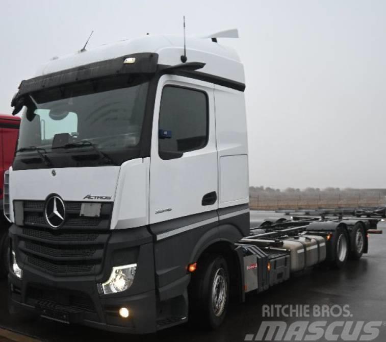 Mercedes-Benz Actros 2545 LnR MP5 E6 / 2021/ Low Deck / Mega / Camion porte container