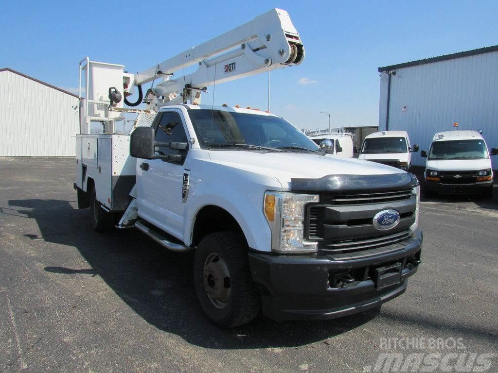 Ford Super Duty F-350 Camion nacelle