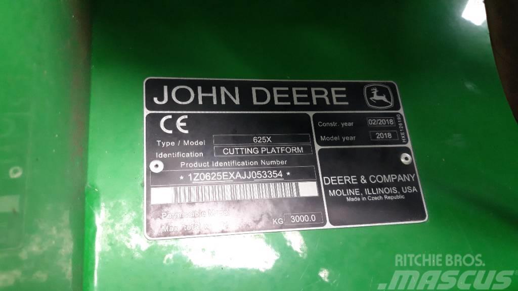 John Deere T 660 i Moissonneuse batteuse