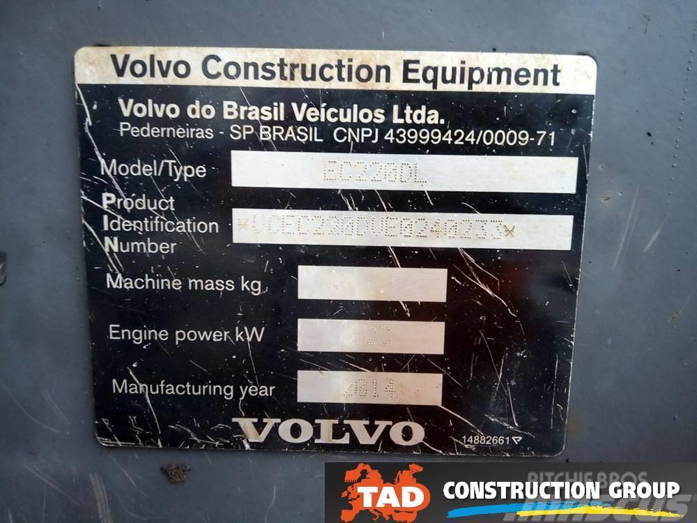 Volvo EC 220 DL Pelle sur chenilles