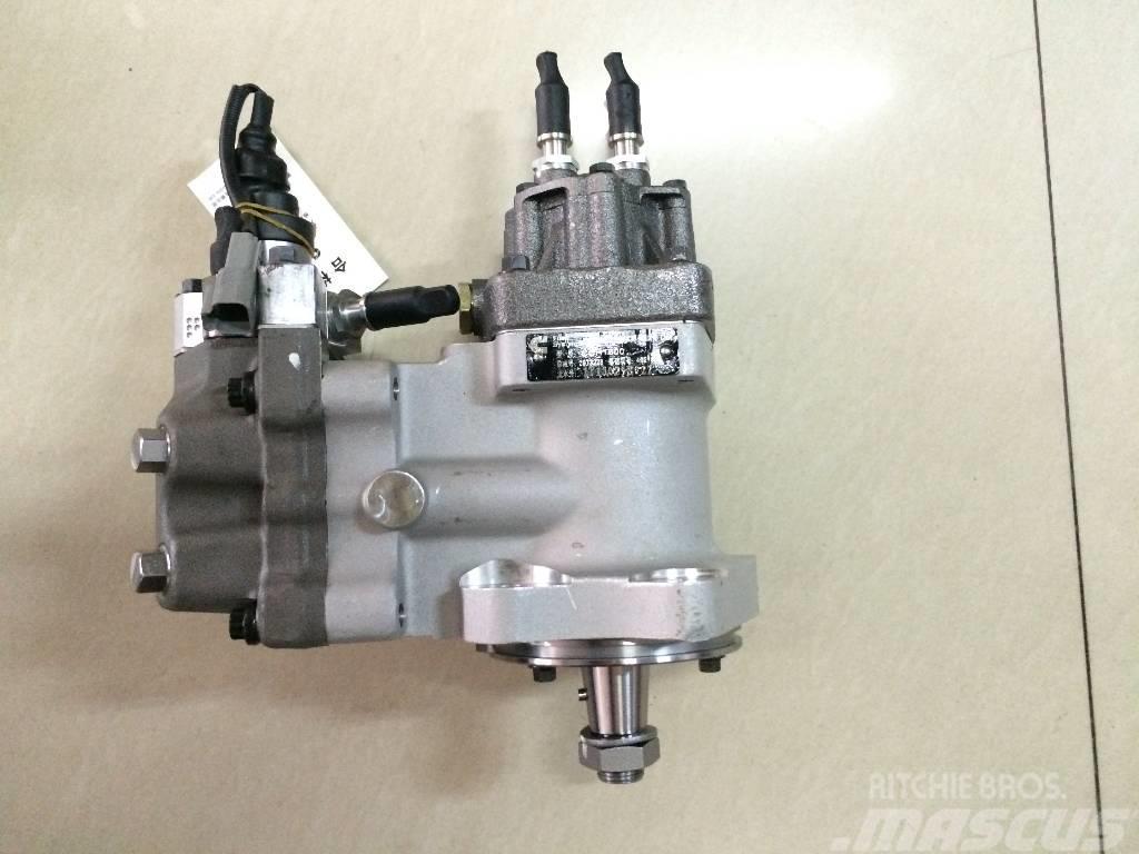 Komatsu PC300-8 fuel pump 6745-71-1170 Pelle rétro arrière