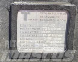 Trojan 72" CLEANUP EXCAVATOR BUCKET Autres accessoires