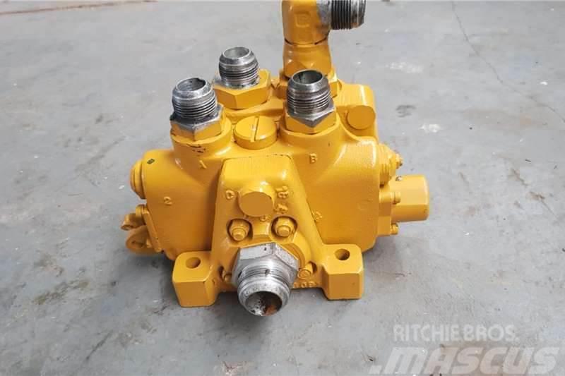 Bell B25A Hydraulic Control Valve Autre camion