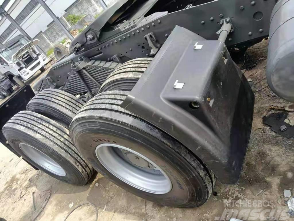 Howo 6*4 371  Trailer Tractor Remorques à benne basculante