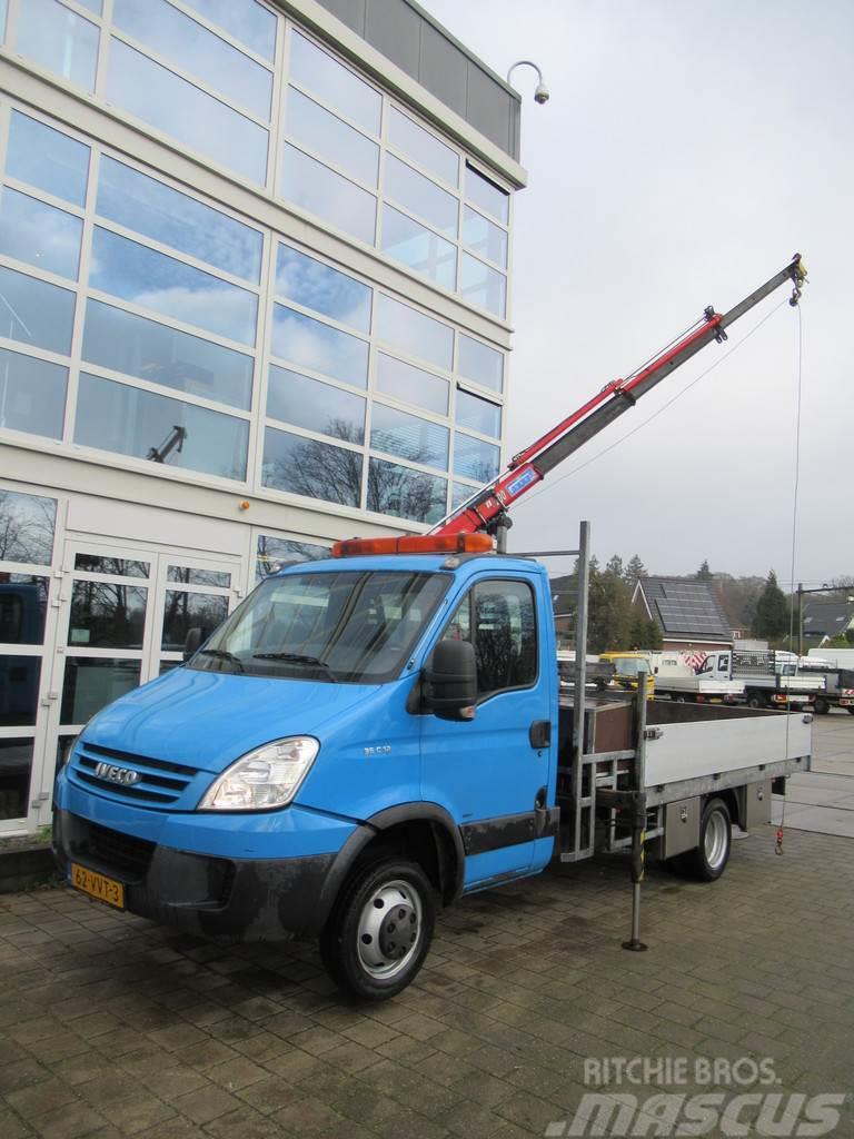 Iveco Daily 35C12 2.3MJ D 375 + Maxilift 200.3 Kraan + L Utilitaire benne