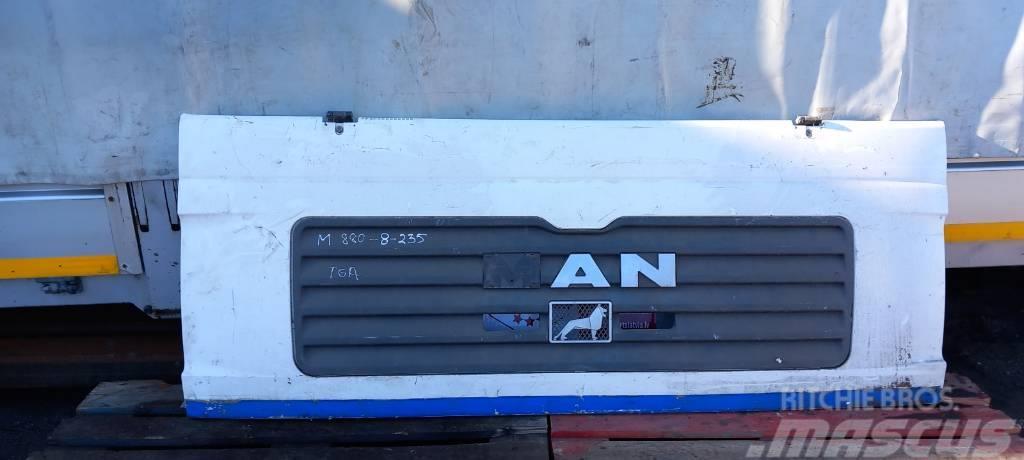 MAN TGA 18.360 81611100053  FRONT GRILL Cabines