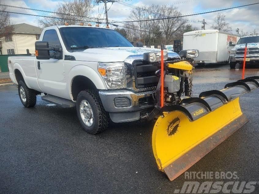 Ford F 250 FX4 Chasse neige