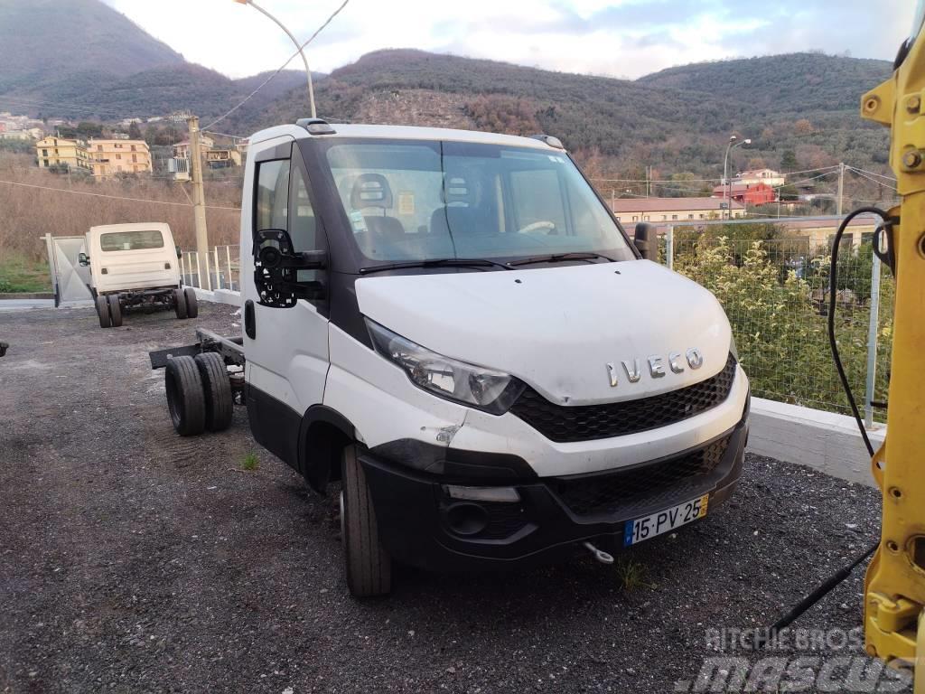 Iveco Daily 35 C 13 Camion porte engin