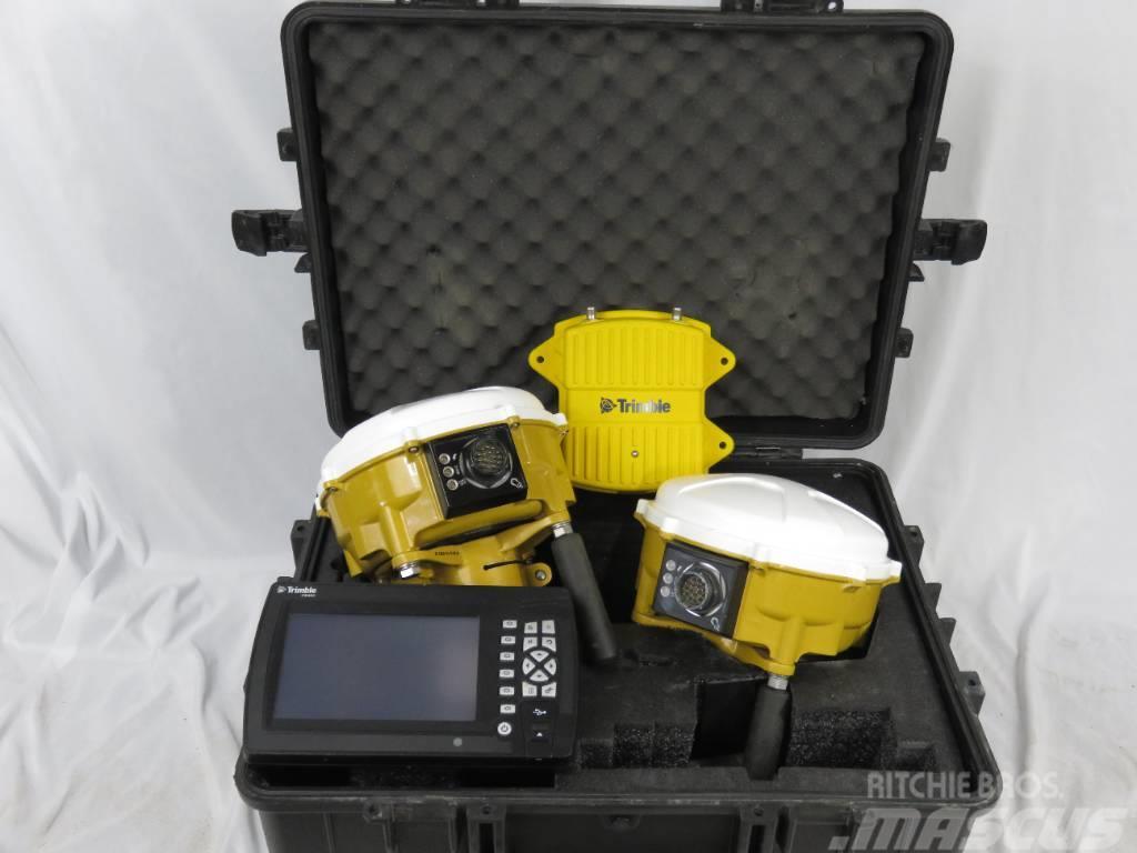 Trimble GCS900 Dozer GPS Kit w/ CB460, MS995's, SNR934 Autres accessoires