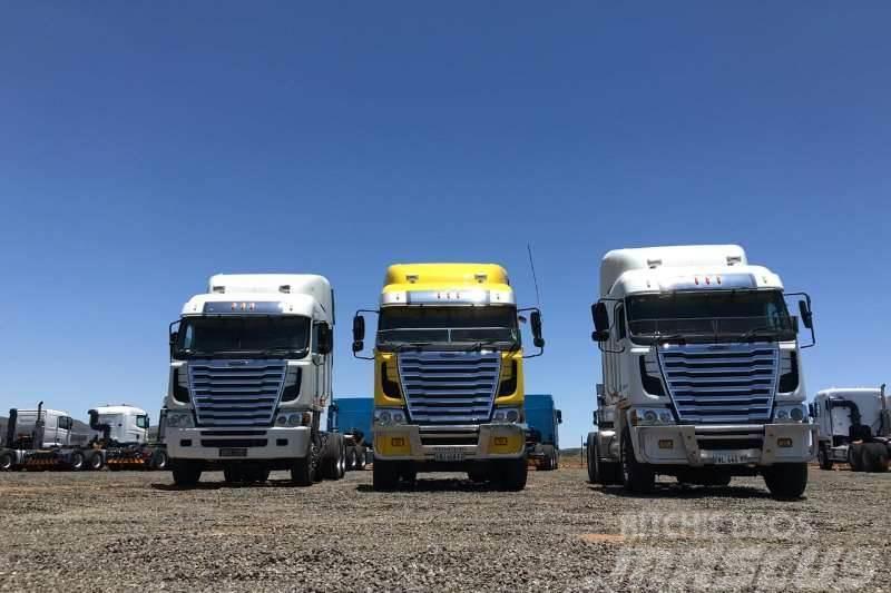 Freightliner Various Freightliners Autre camion
