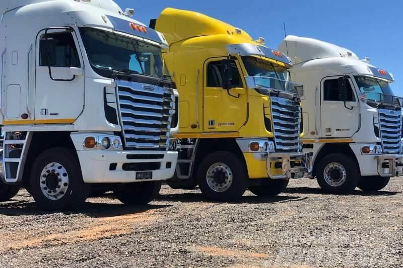 Freightliner Various Freightliners Autre camion