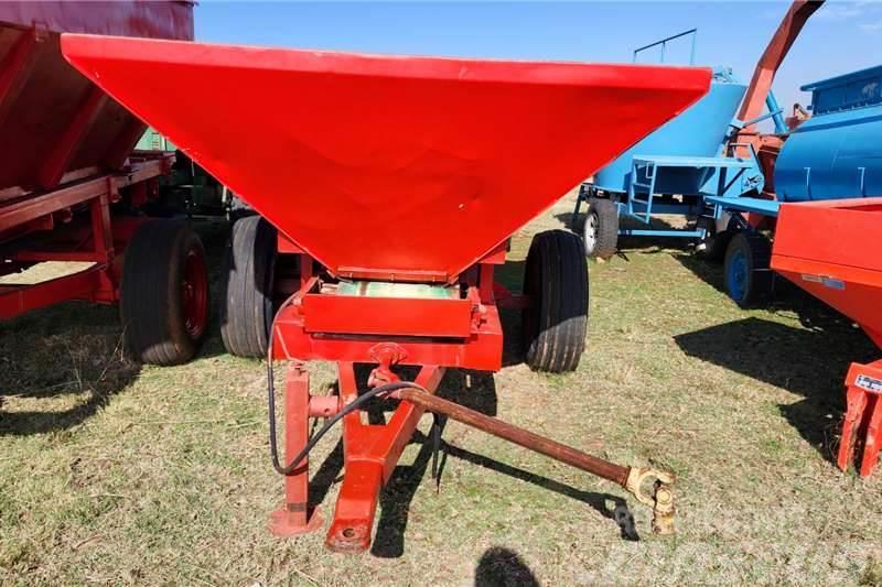  Rovic Lime spreader Autre camion
