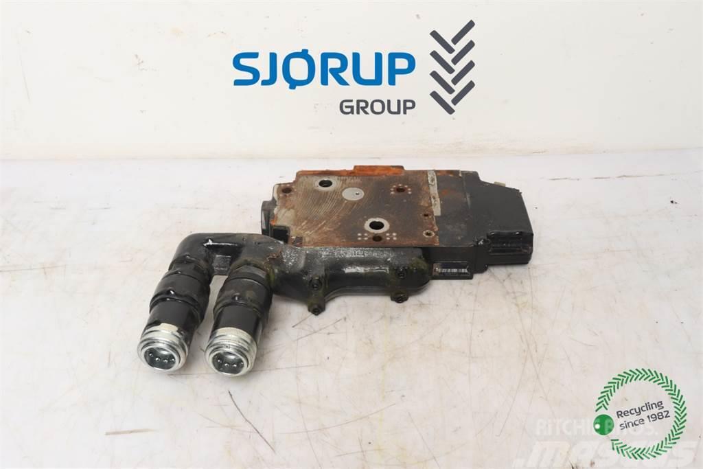 Steyr 4130 Profi Remote control valve Hydraulique