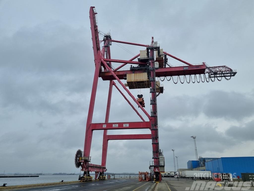 Konecranes 42t ship to shore crane Grue navire-terre