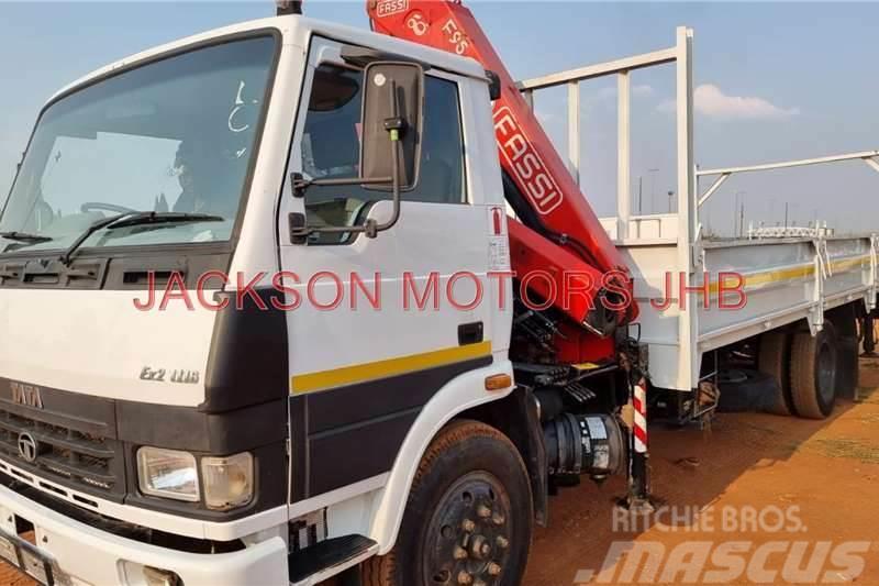 Tata 1116,WITH DROPSIDE AND FASSI F95A Autre camion