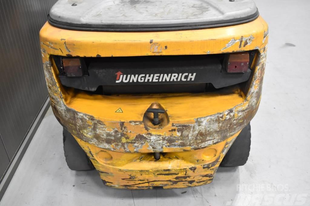 Jungheinrich DFG 425 Chariots diesel