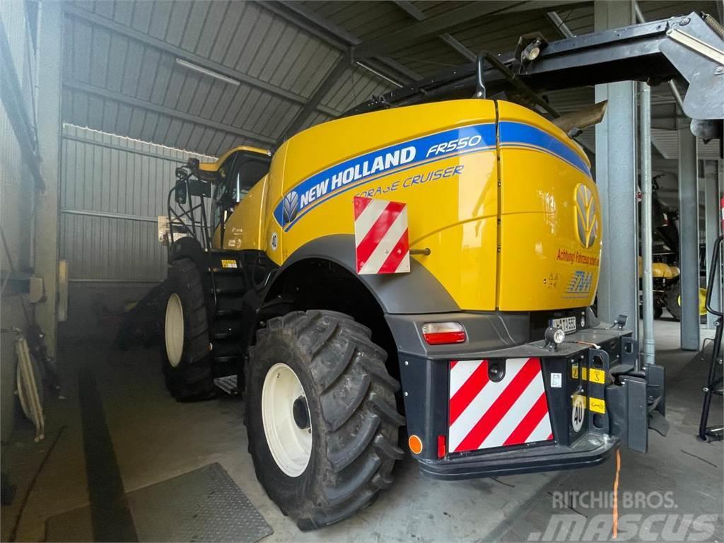 New Holland FR550 Ensileuse automotrice
