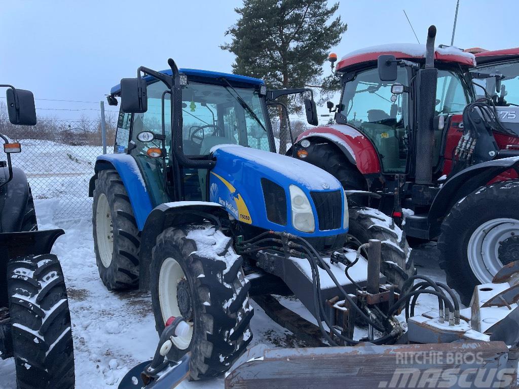 New Holland T5050 PS, Holms 2,8m vikplog Tracteur