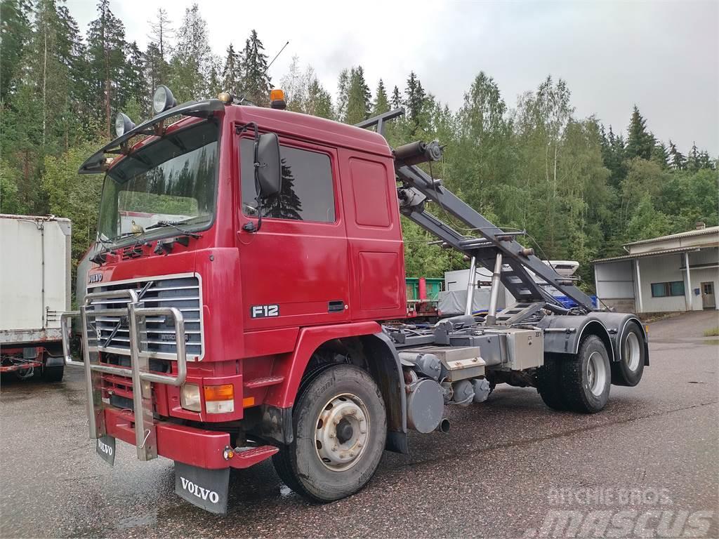 Volvo F12 6x2 vaijerilaite Chariots à câble démontable
