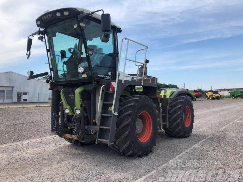 CLAAS XERION 3800 SADDLE TRAC Tracteur