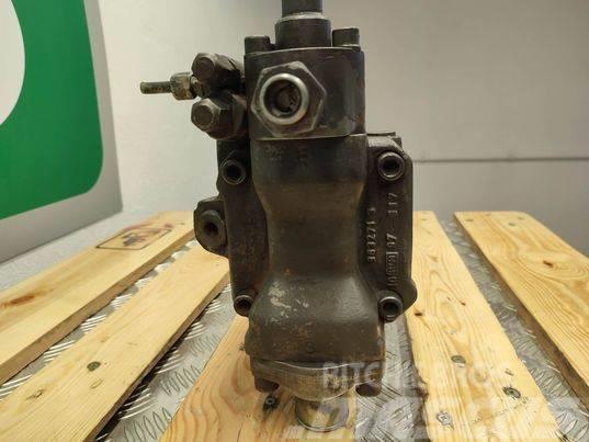 Fendt 824 Favorit (883271) hydraulic pump Hydraulique