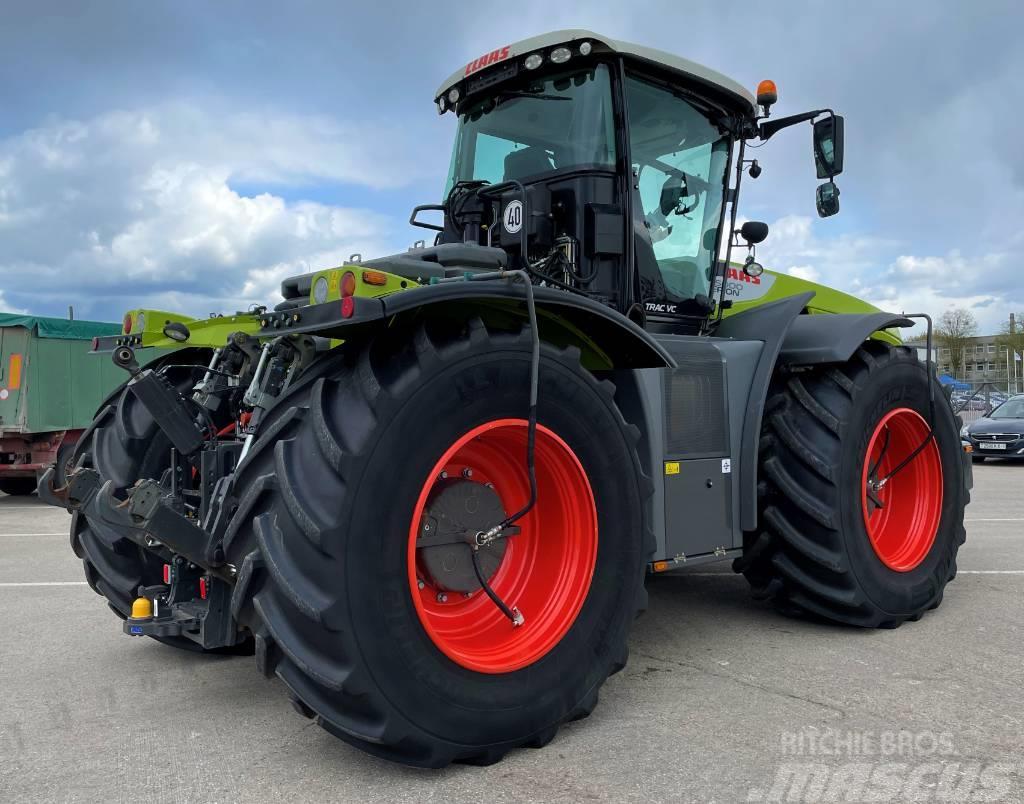 CLAAS XERION 5000 Trac VC Tracteur