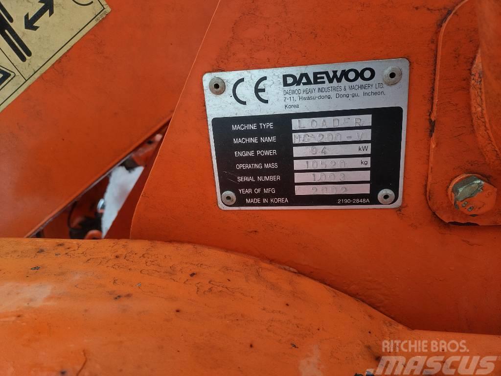 Daewoo 200-V Mega Chargeuse sur pneus