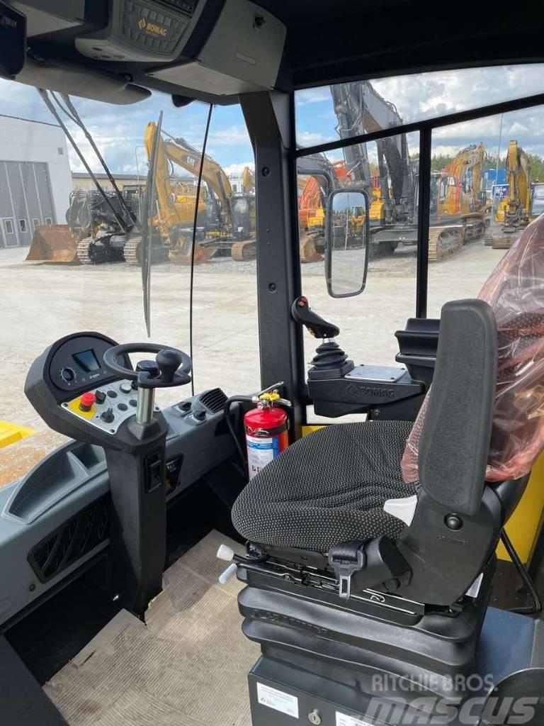 Bomag BW213D-5 Uthyres/For Rental Rouleaux monocylindre