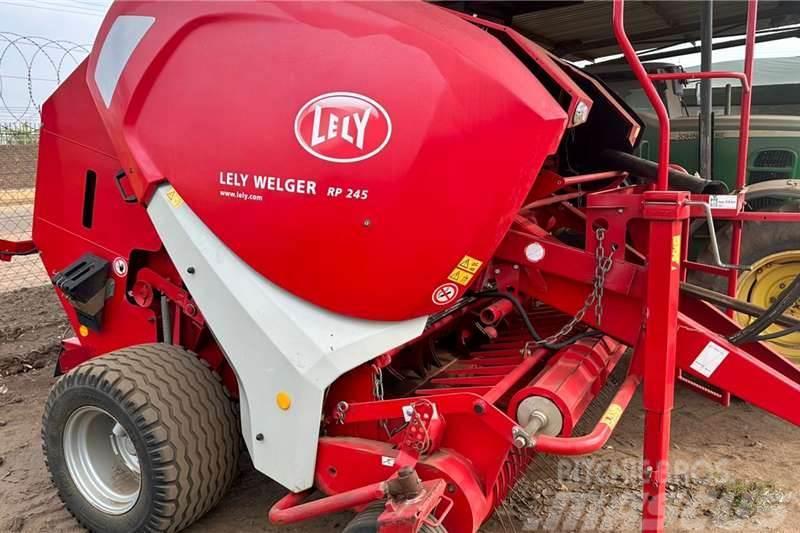 Lely 245 round baler 1 owner 7000 bales. Autre camion