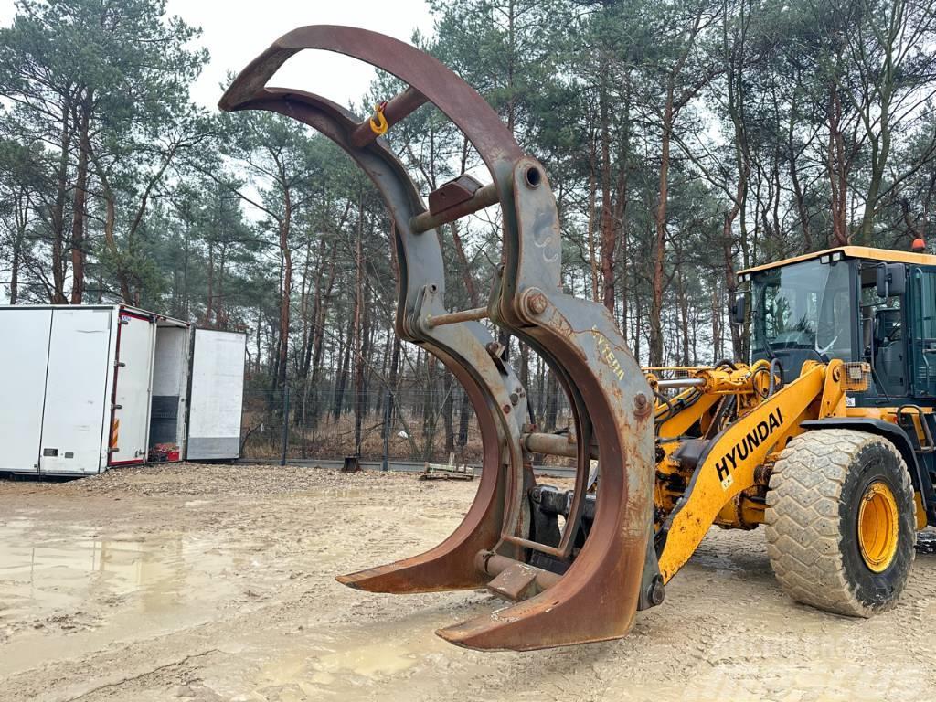 Log grapple suited for Volvo L120 L150 L220 trees logs Grappin
