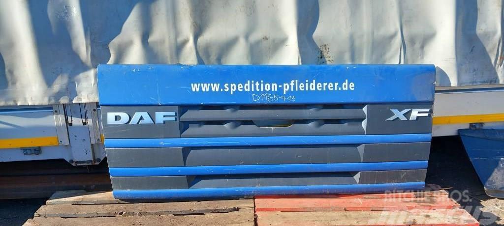 DAF XF 105.530 1644191 Front grill panel Cabines