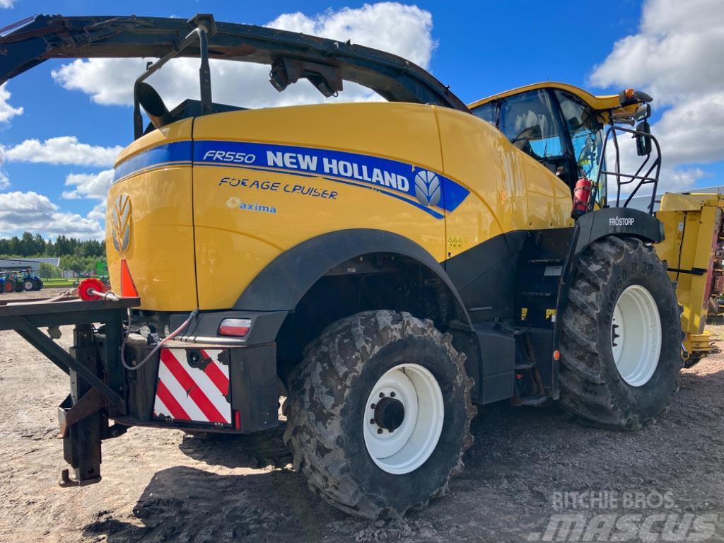 New Holland FR 550 4WD 3,80 m Pickup & Corn Cracker Ensileuse automotrice