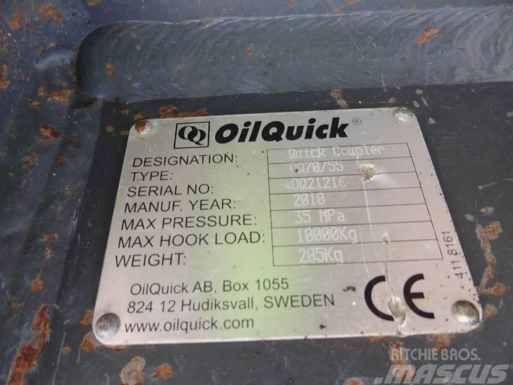 JCB 220X mit Oilquick OQ70/55 Pelle sur chenilles