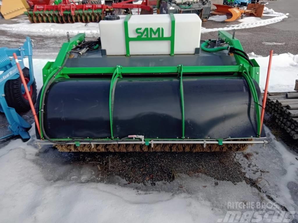 Sami K 2000 kauhaharja vesityksellä Autres équipements pour route et neige