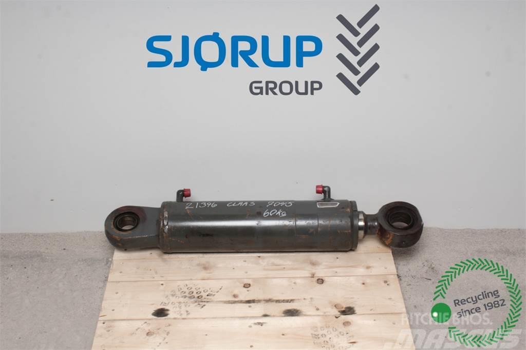 CLAAS Scorpion 7045 Hydraulic Cylinder Hydraulique