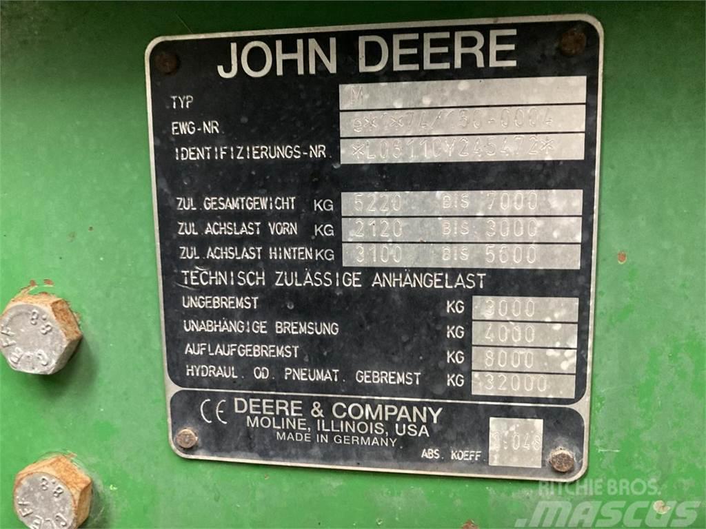 John Deere 6110 SE Tracteur