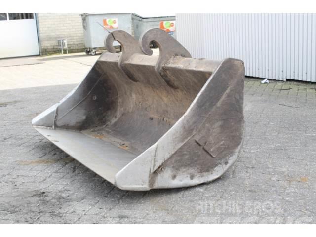 Verachtert Ditch cleaning bucket NG 2 30 180 N.H. Godet