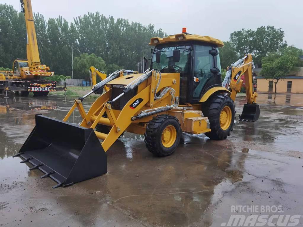 CAT 420 F Tractopelle